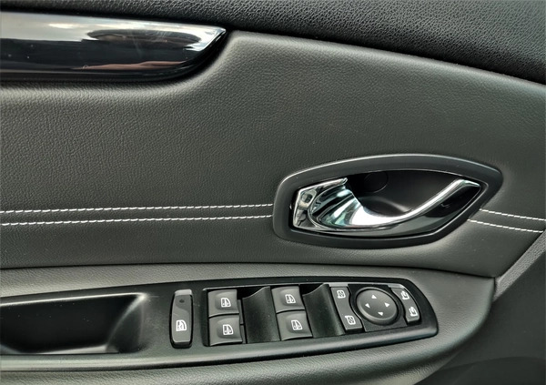 Renault Grand Scenic cena 33800 przebieg: 210000, rok produkcji 2015 z Siechnice małe 631